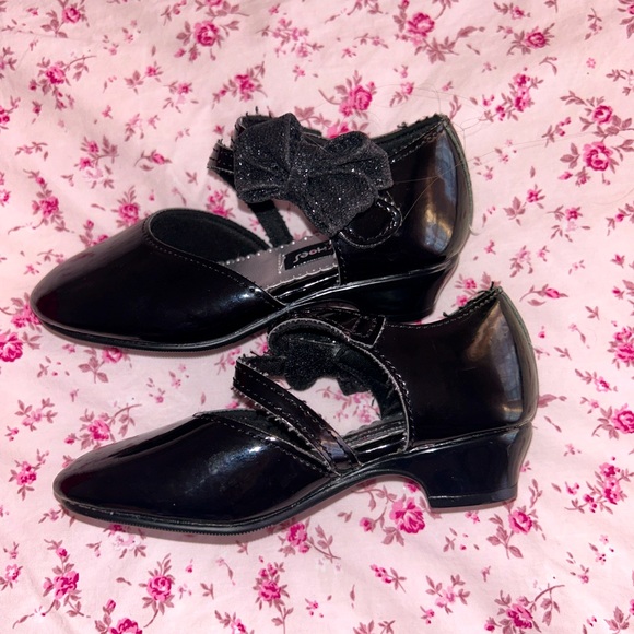 Rachel Shoes 8 Toddler Christmas Dress Shoes Patent Leather Maryjane w/heel - Picture 2 of 4